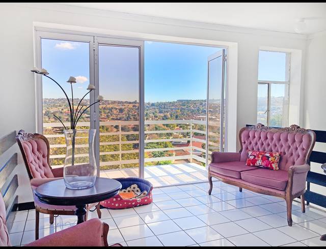 5 BEDROOM HOUSE FOR SALE IN GLENVISTA